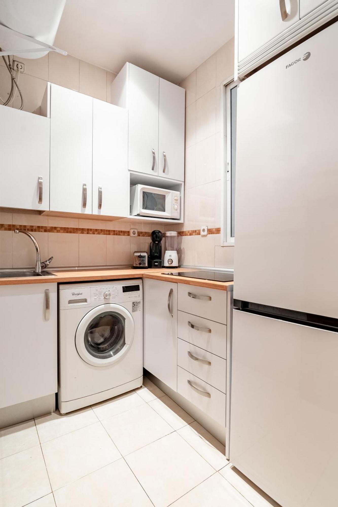 Atocha - Acogedor Apartamento, Centro De 马德里 外观 照片